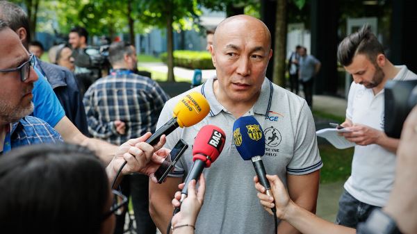 vehff4-media-call-200.jpg