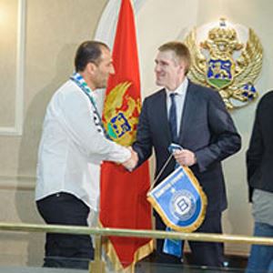 WCL_Coach-Dragan-Adzic-and-Prime-Minister