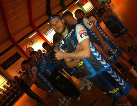 MCL_F4_AGK_Photo3450x350