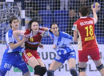 Andjela Bulatovic on the right