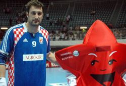 The Croatian star Vori together with the "EURO star" Magic